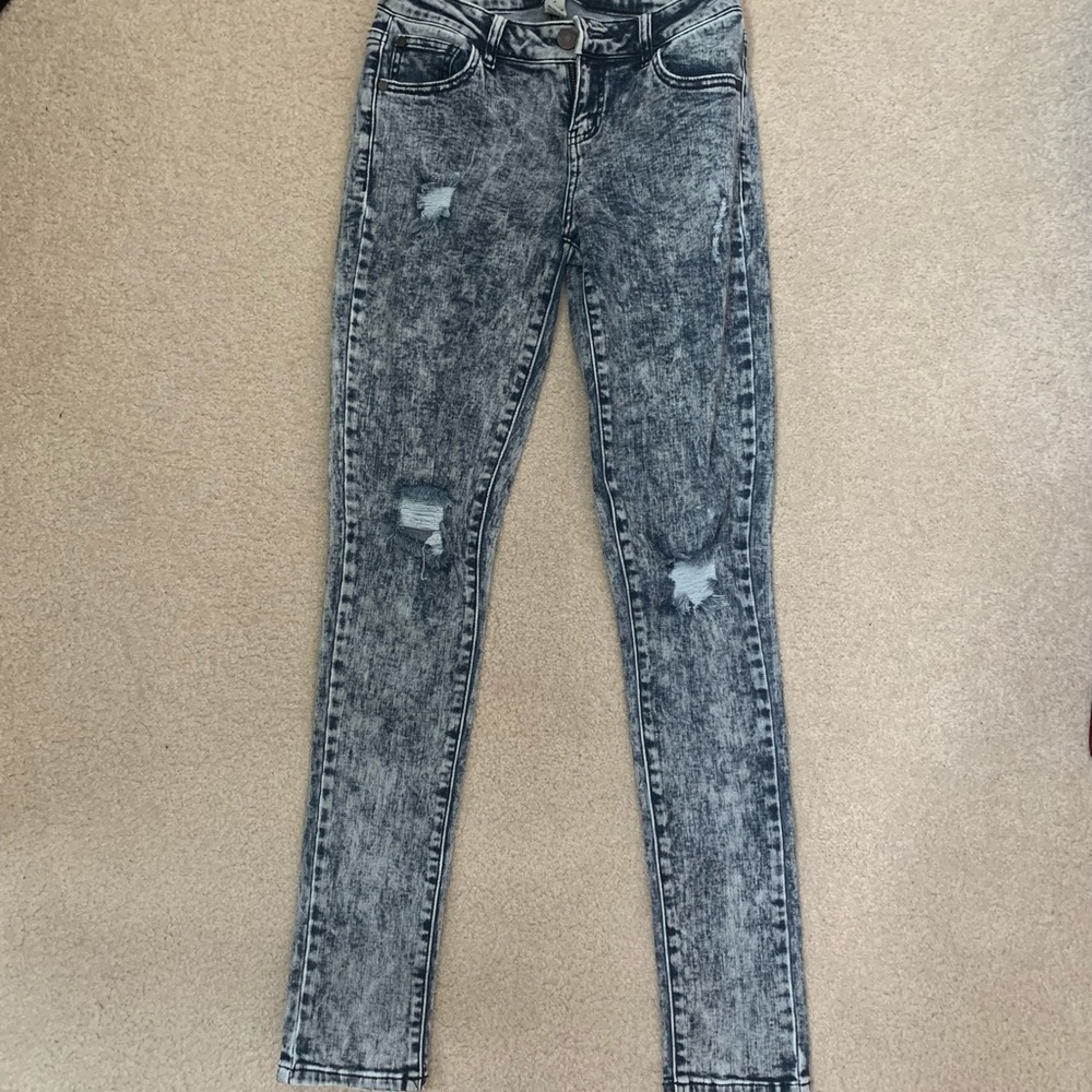 Refuge Women’s Dark Blue Acid Washed Jeans